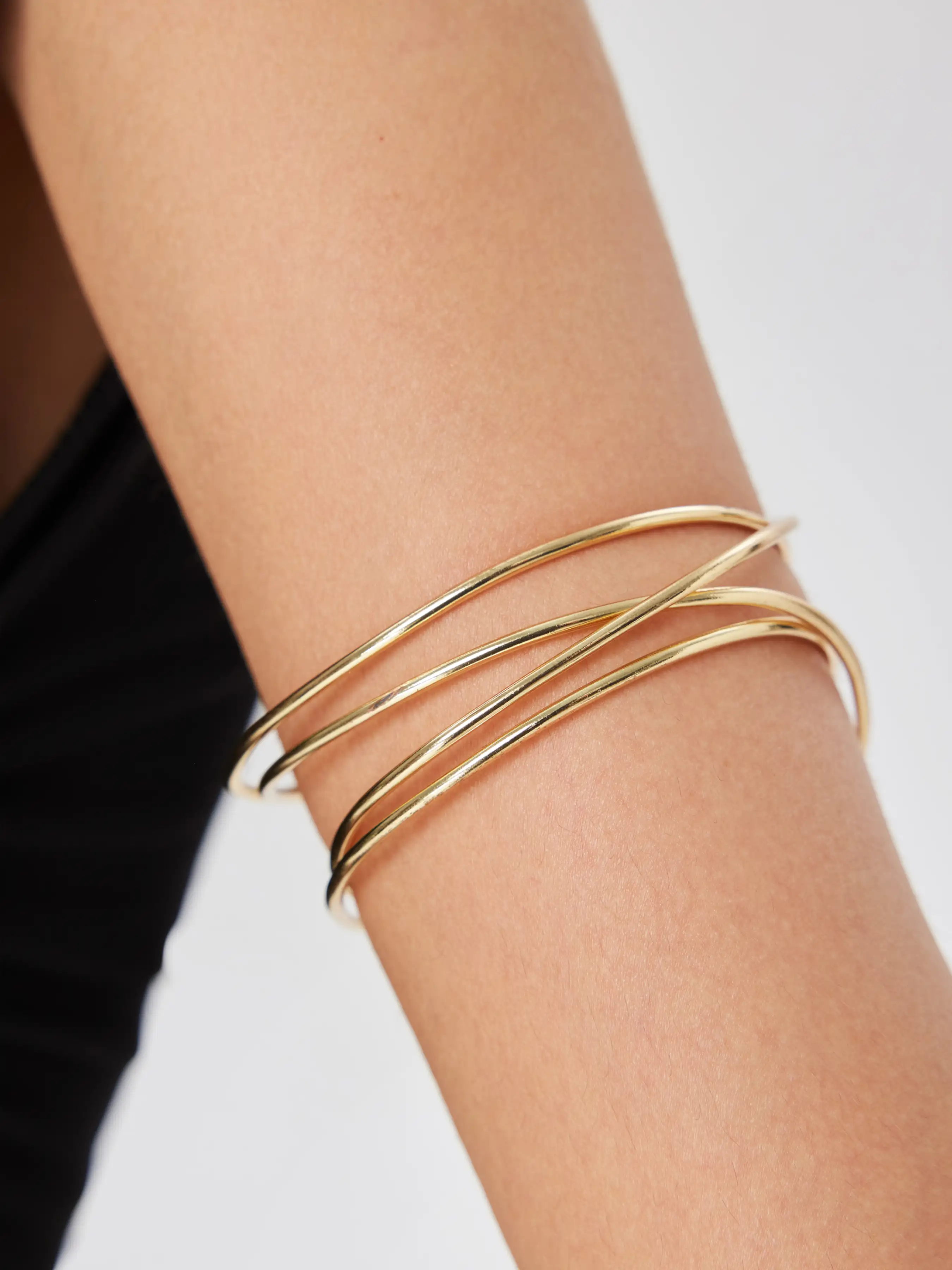 5272-wave-open-arm-cuff-1.webp
