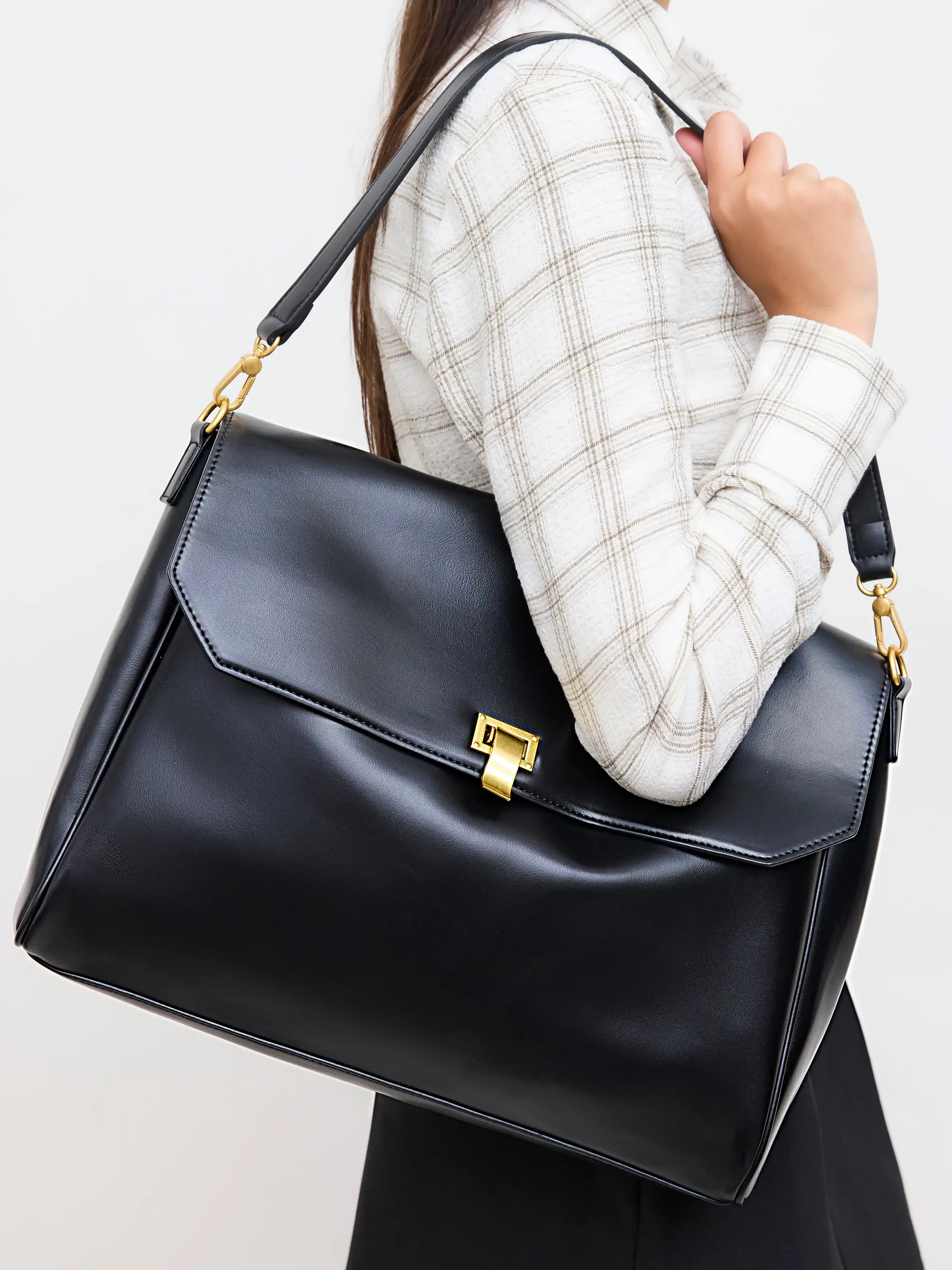 SOFT FAUX LEATHER TOTE BAG