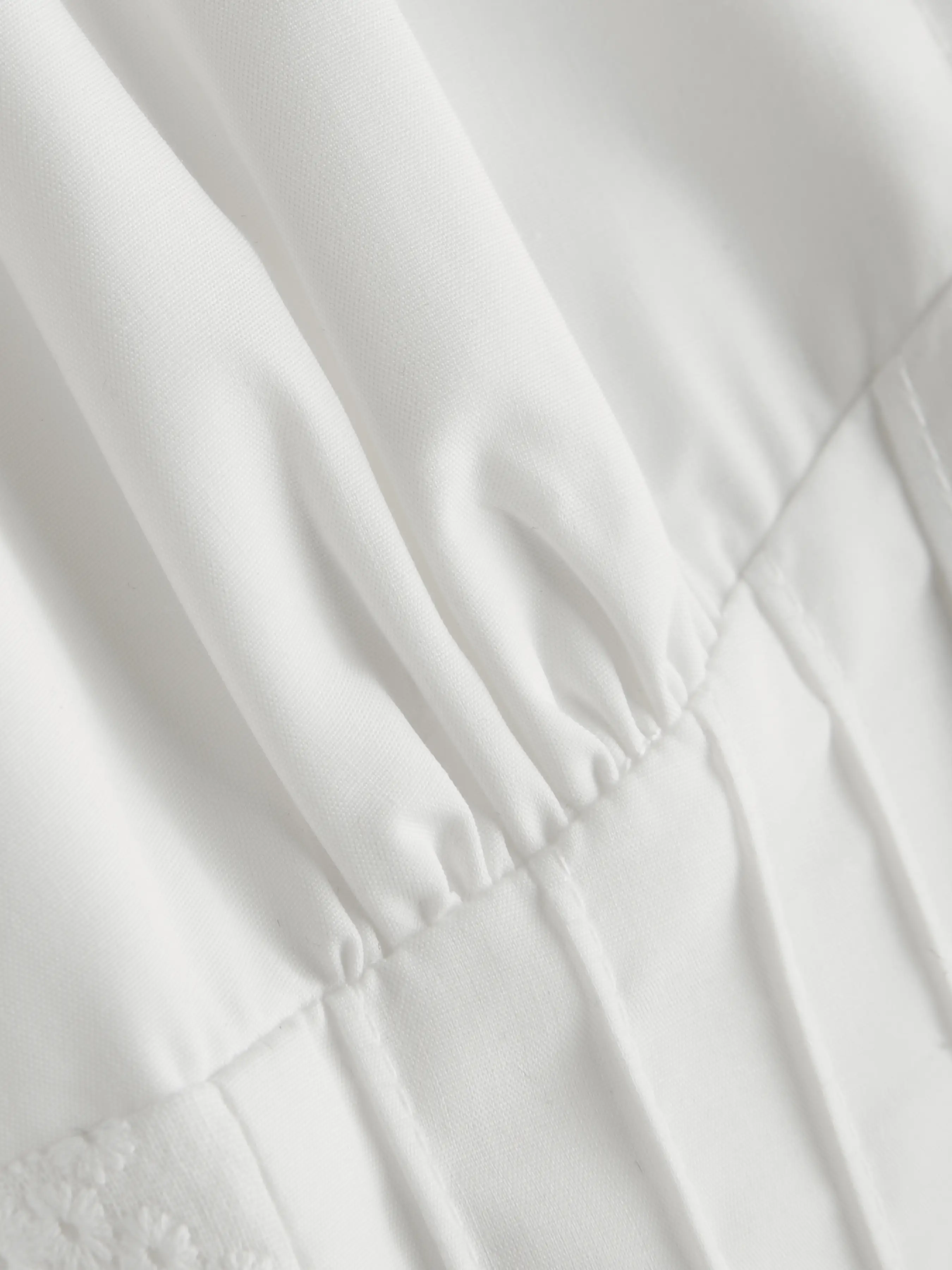6296-cotton-blend-broderie-anglaise-trim-pleated-blouse-1.webp