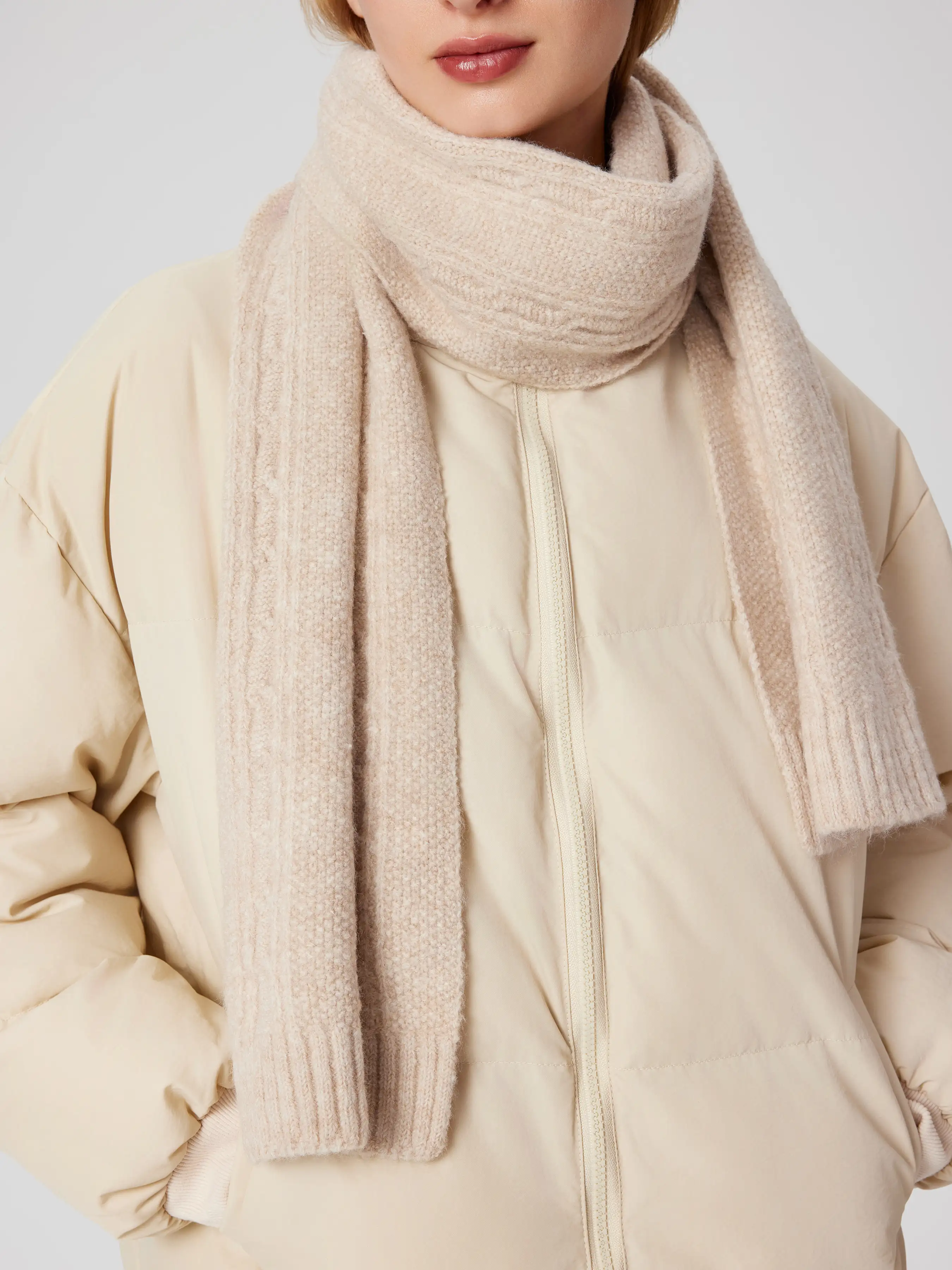 Wool Cable Knit Scarf