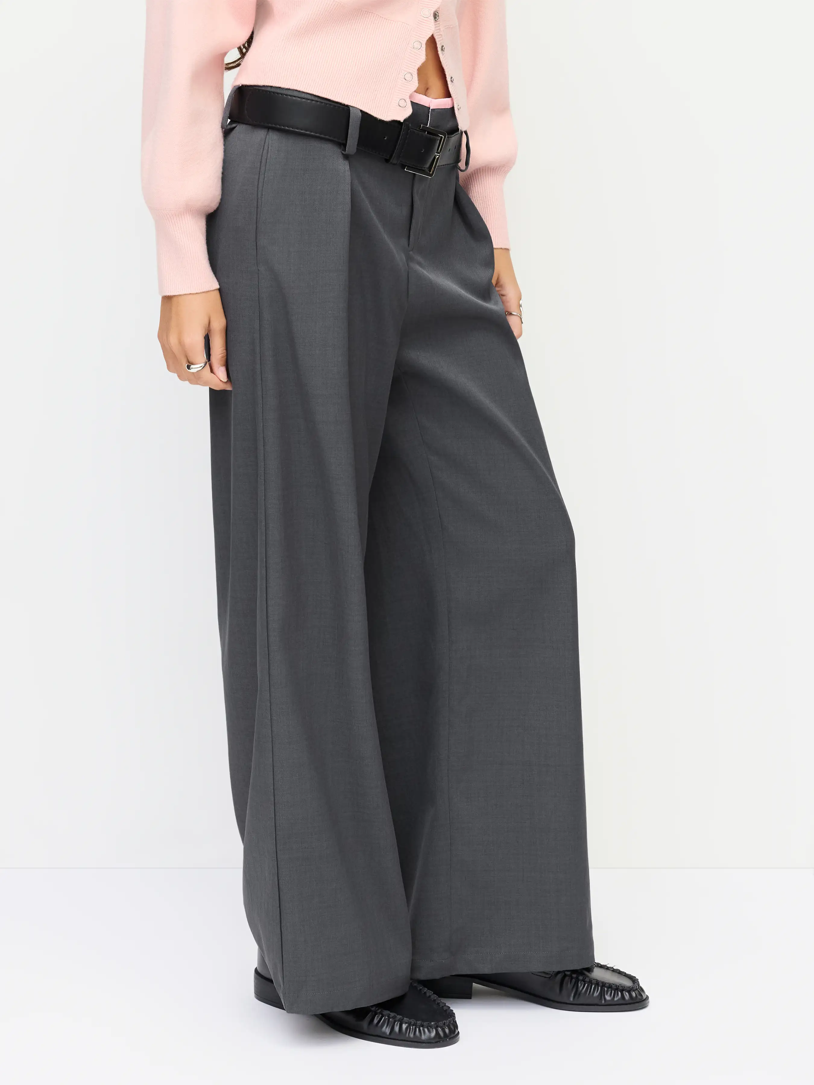 7322-low-rise-contrasting-binding-wide-leg-trousers-with-belt-1.webp