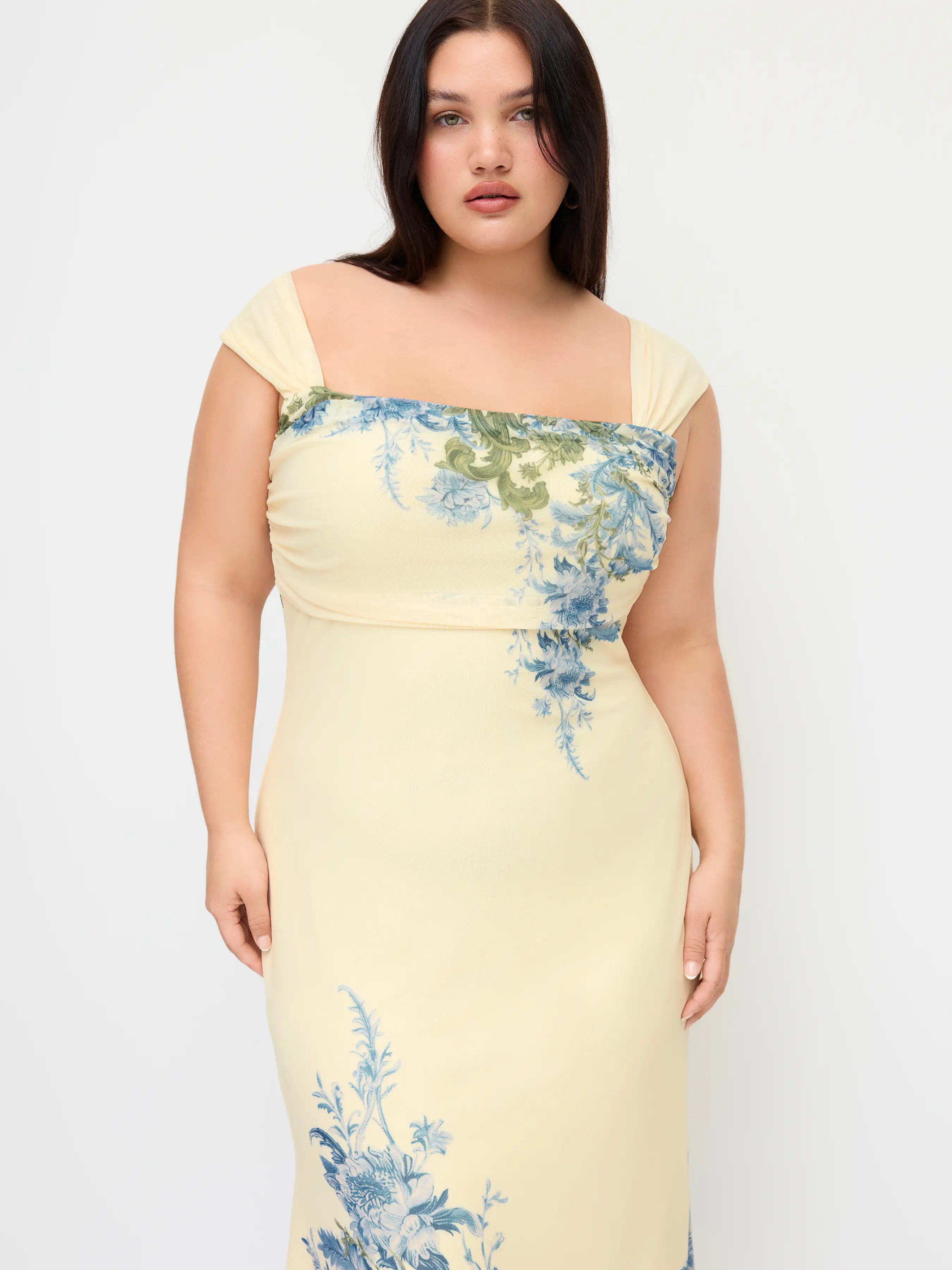 7518-square-neck-floral-graphic-ruched-maxi-dress-curve-plus-1.webp