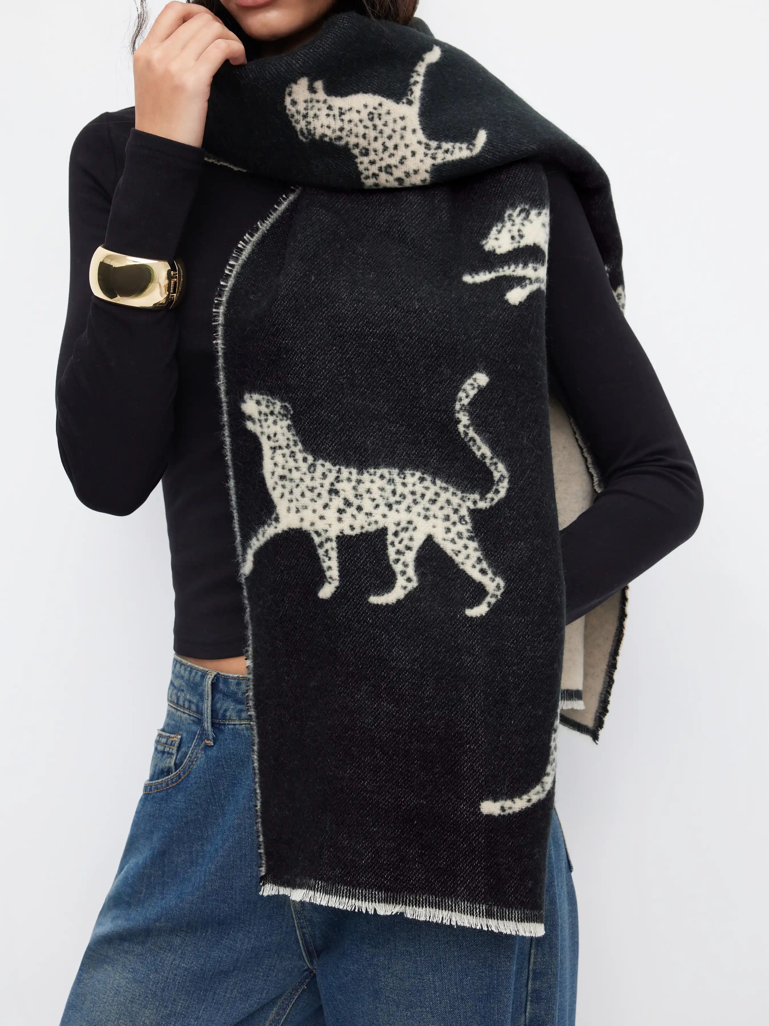 TWO-TONE LEOPARD SCARF