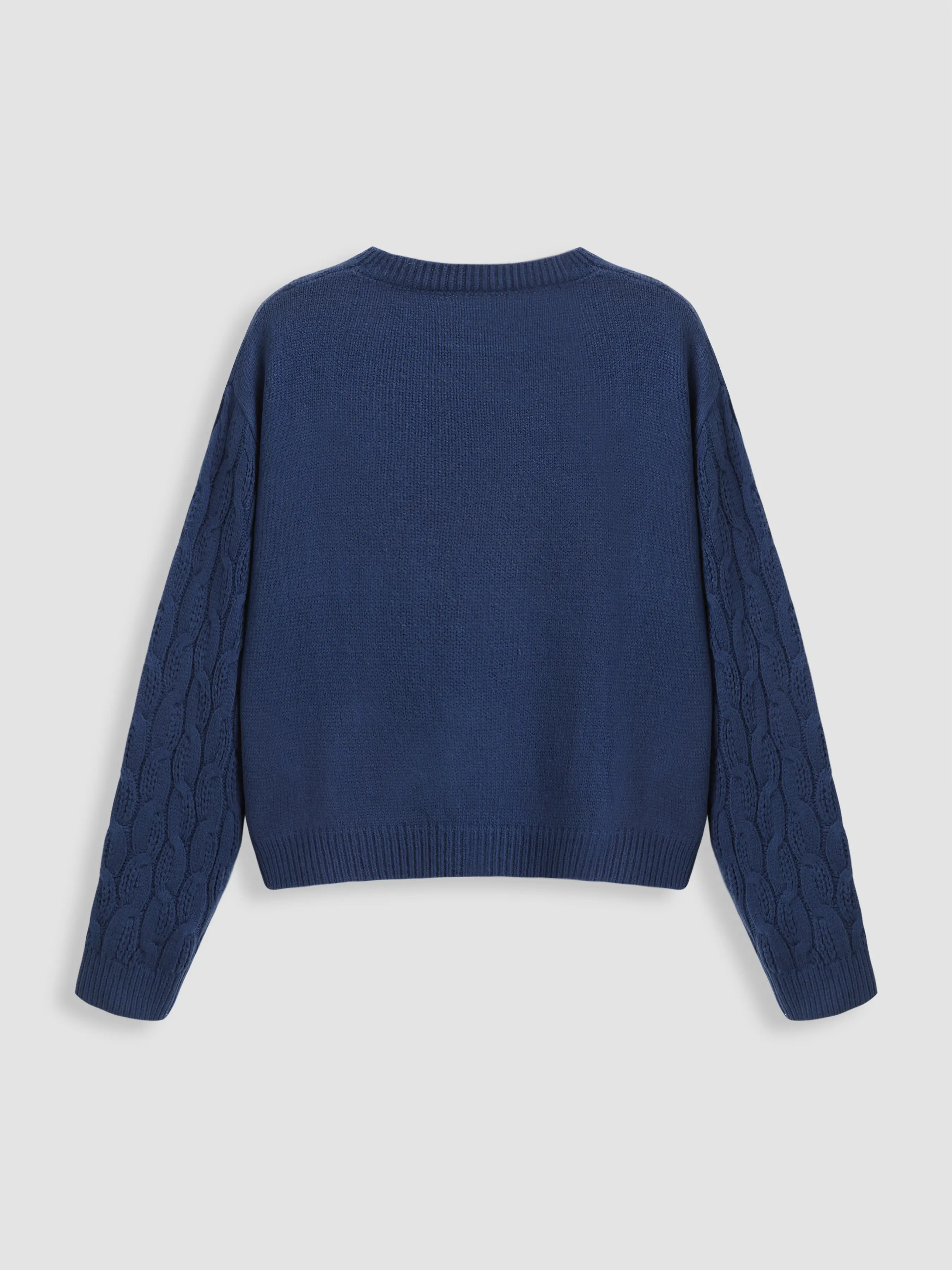 7915-round-neck-cable-knit-sweater-curve-plus-1.webp