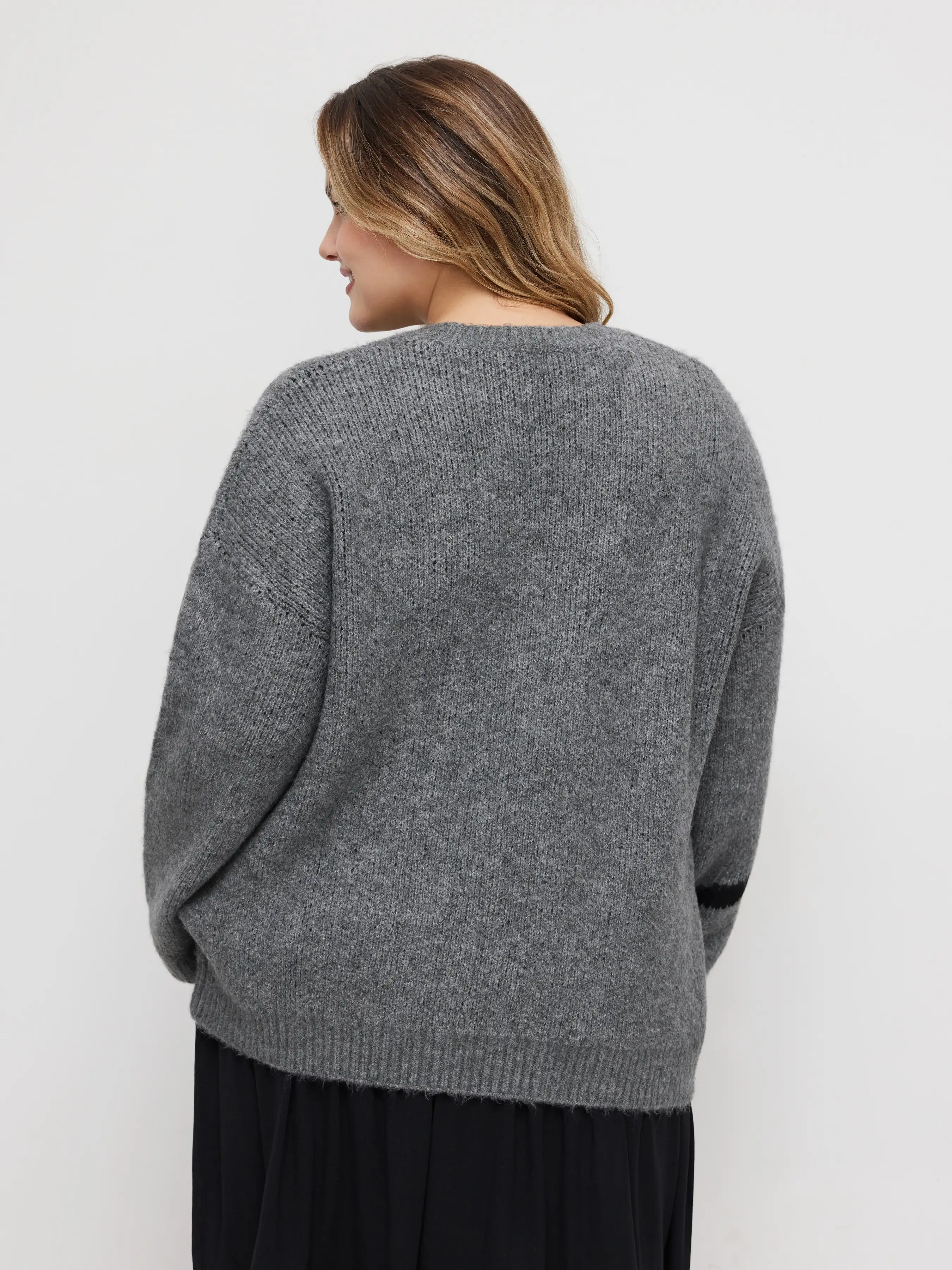 8033-knit-round-neckline-bowknot-oversized-sweater-curve-plus-1.webp