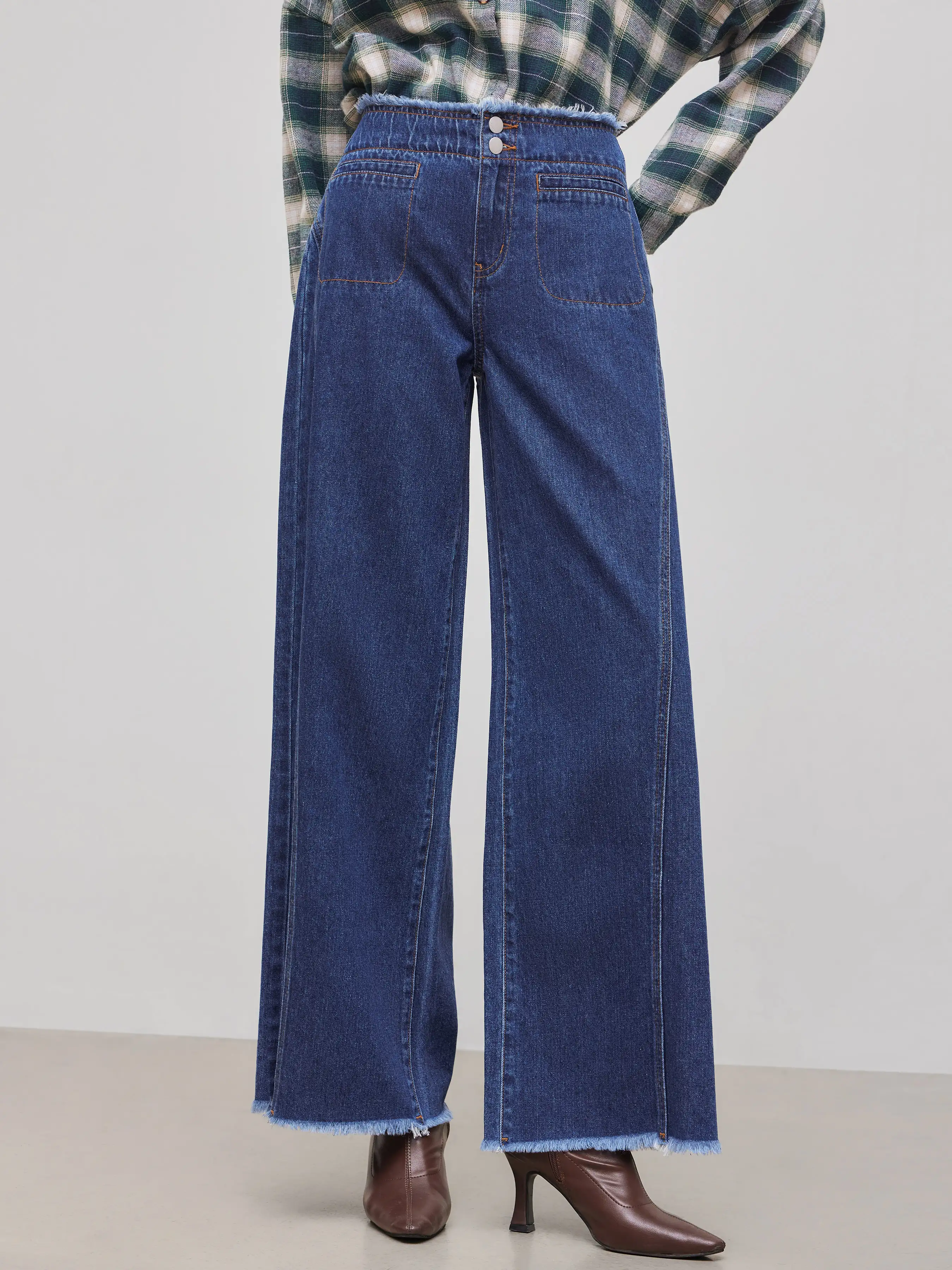 8321-denim-low-rise-solid-pocket-baggy-jeans-1.webp