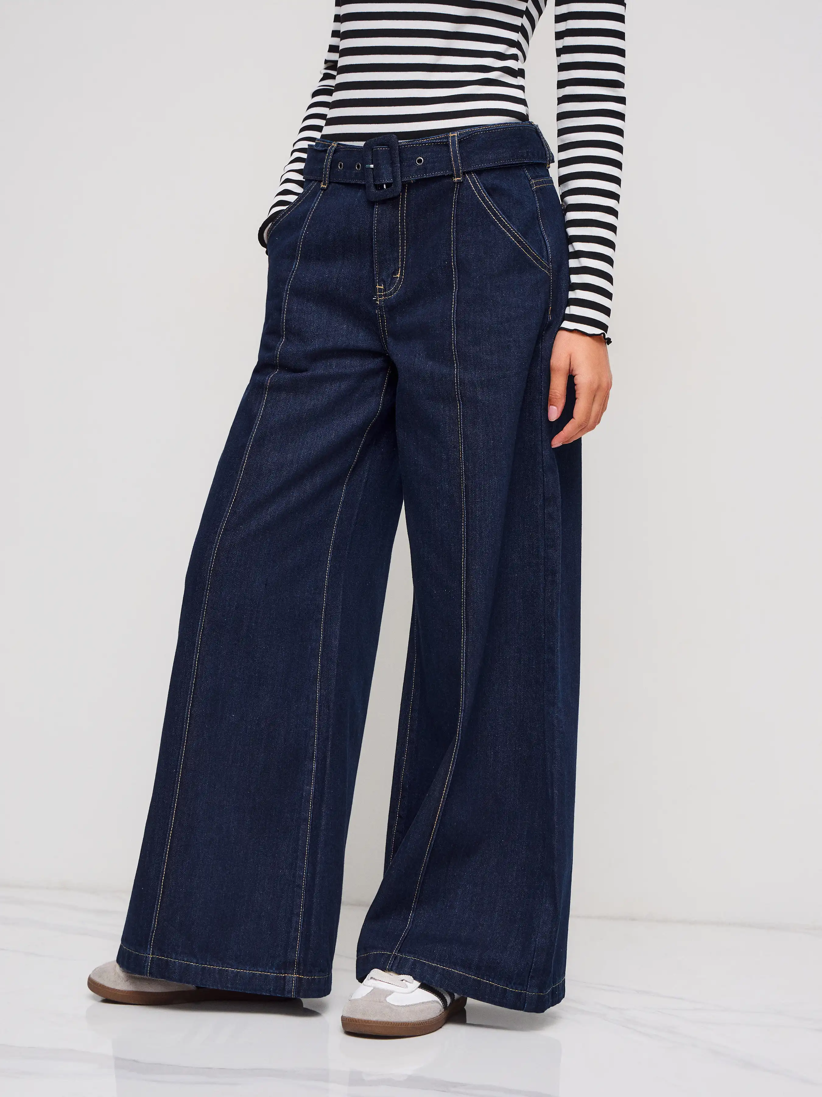 8374-high-stretch-cider-denim-low-rise-baggy-jeans-with-belt-1.webp