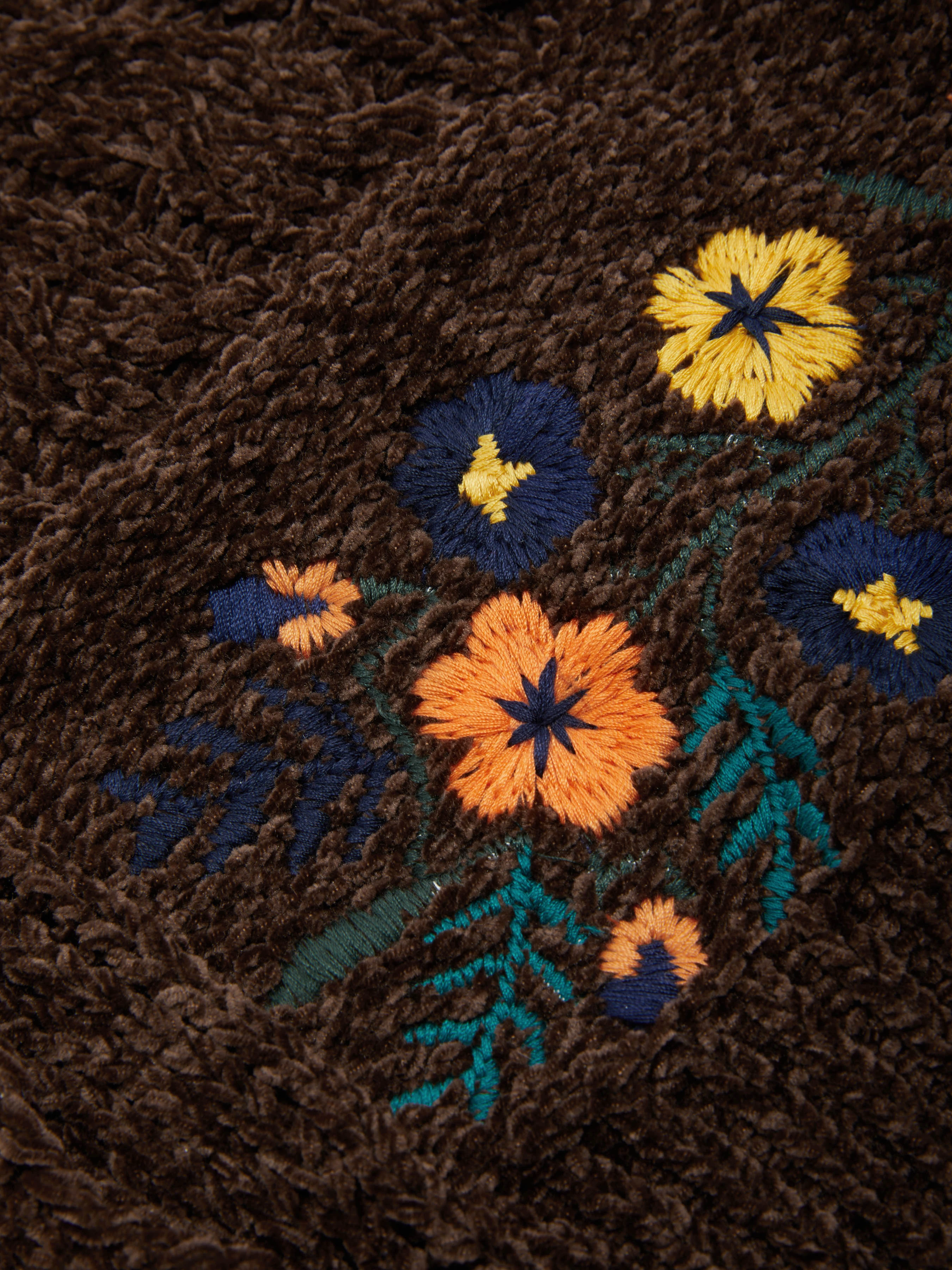 Cable Knit Round Neckline Floral Embroidery Cardigan