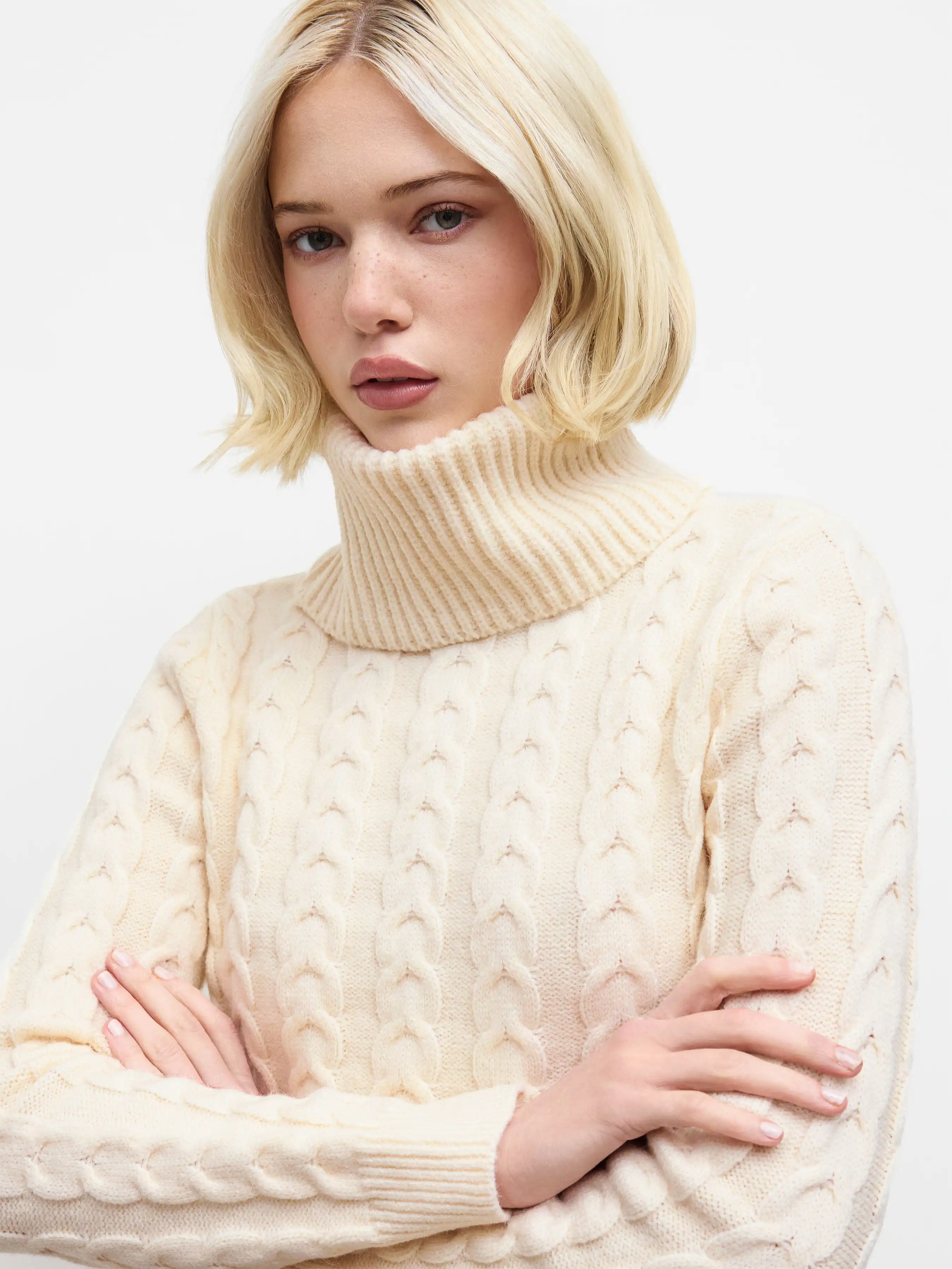8811-cable-knit-high-neck-long-sleeve-crop-top-1.webp