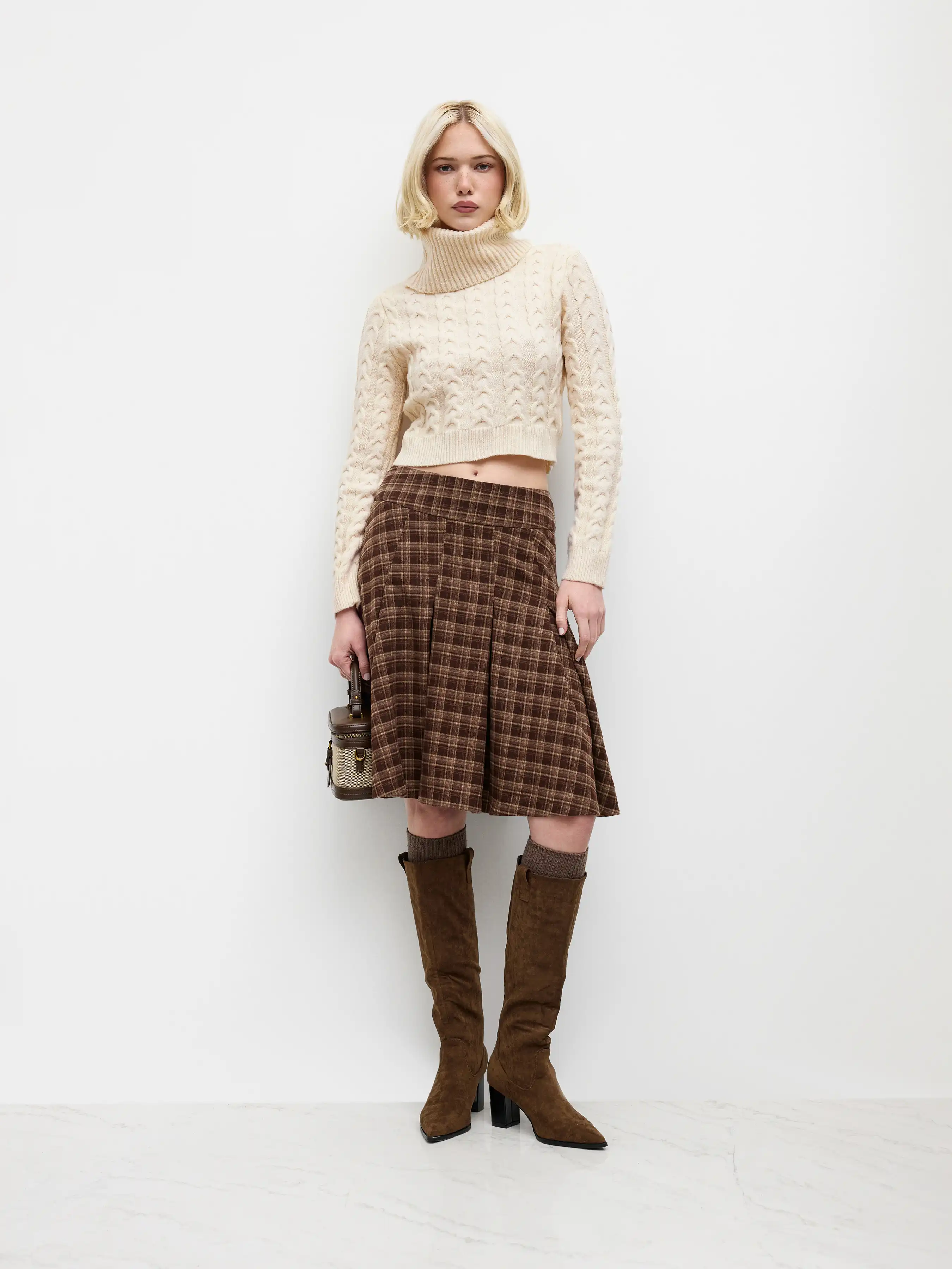 8811-cable-knit-high-neck-long-sleeve-crop-top-1.webp