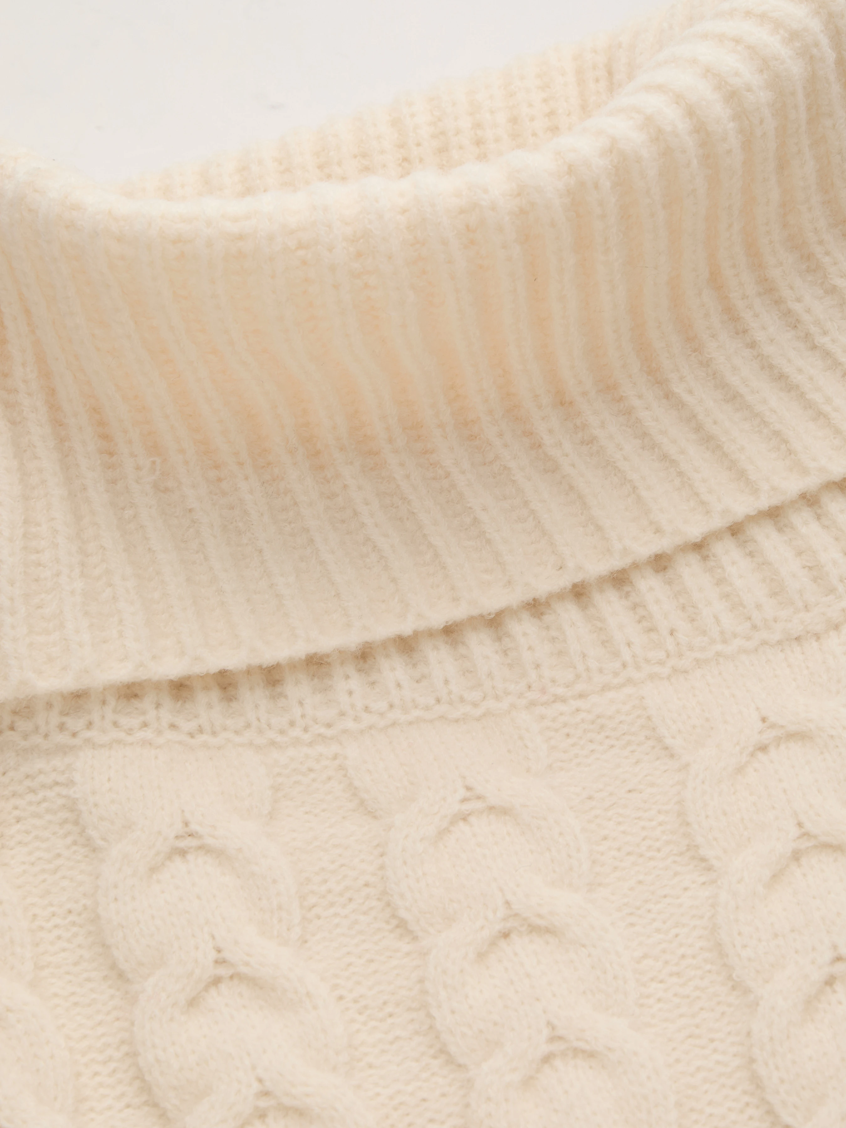 8811-cable-knit-high-neck-long-sleeve-crop-top-1.webp