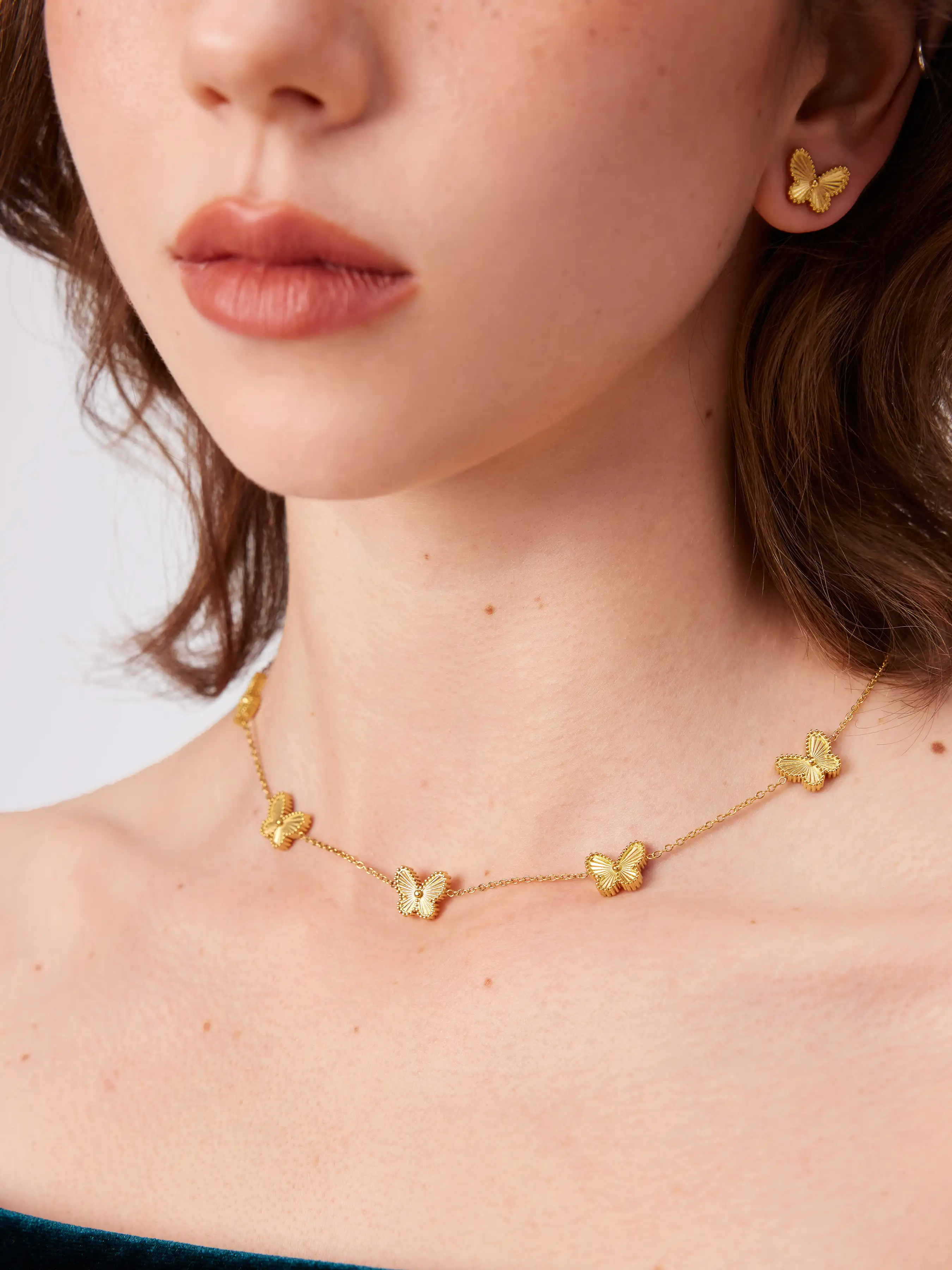 BUTTERFLY 18K GOLD PLATED STAINLESS STEEL CHAIN NECKLACE & STUD EARRINGS SET