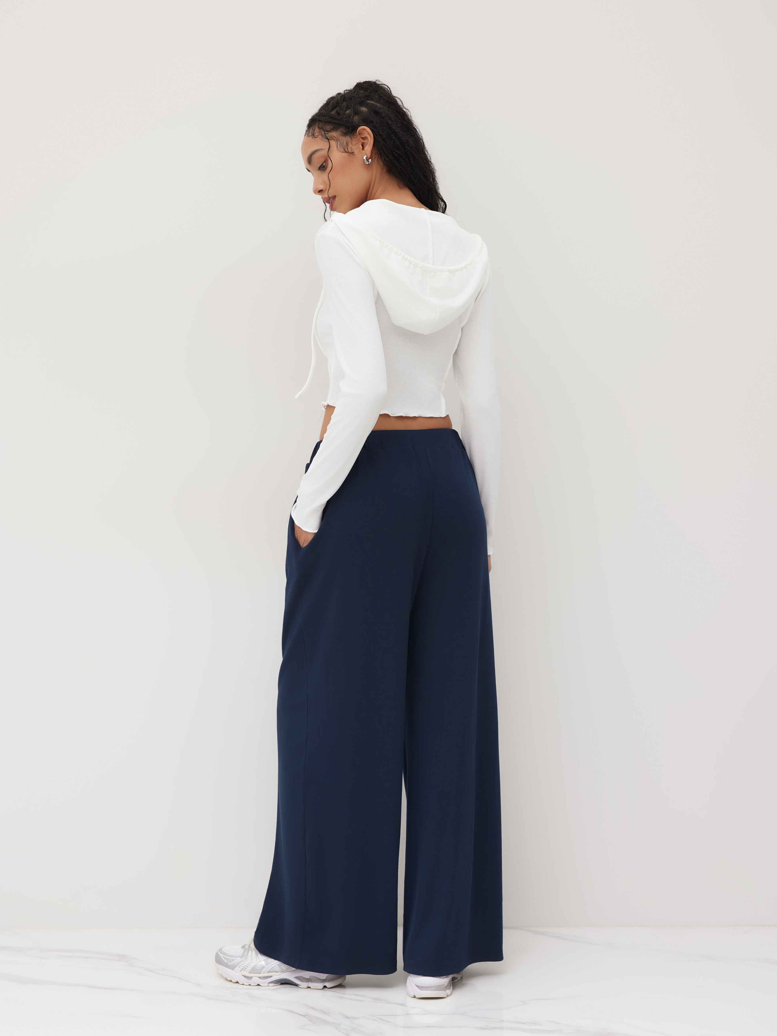 9120-hooded-solid-top-mid-rise-pocket-wide-leg-trousers-set-1.jpg