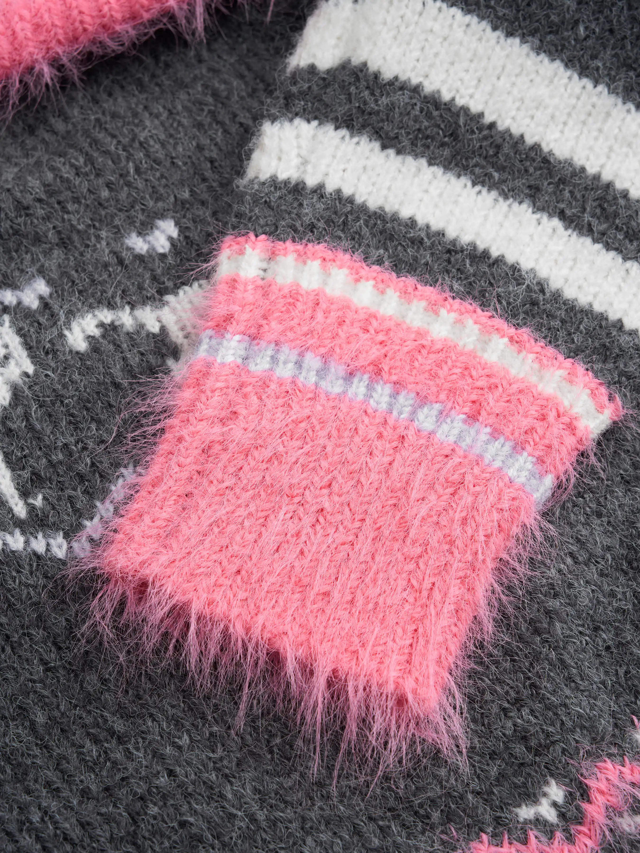 9693-knit-collar-cat-graphic-patched-cardigan-1.webp