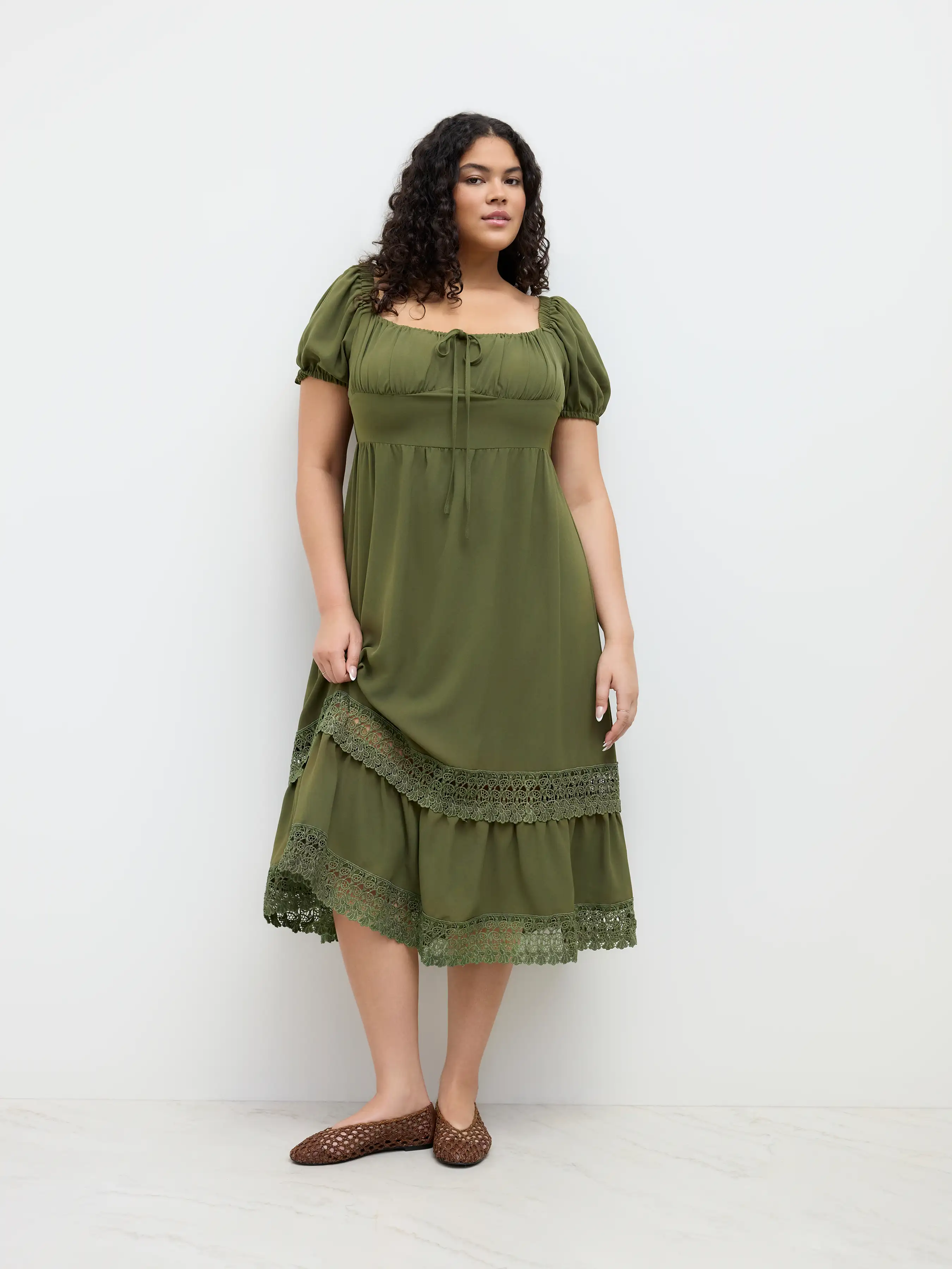 9758-chiffon-square-neck-bowknot-lace-trim-maxi-dress-curve-plus-1.webp