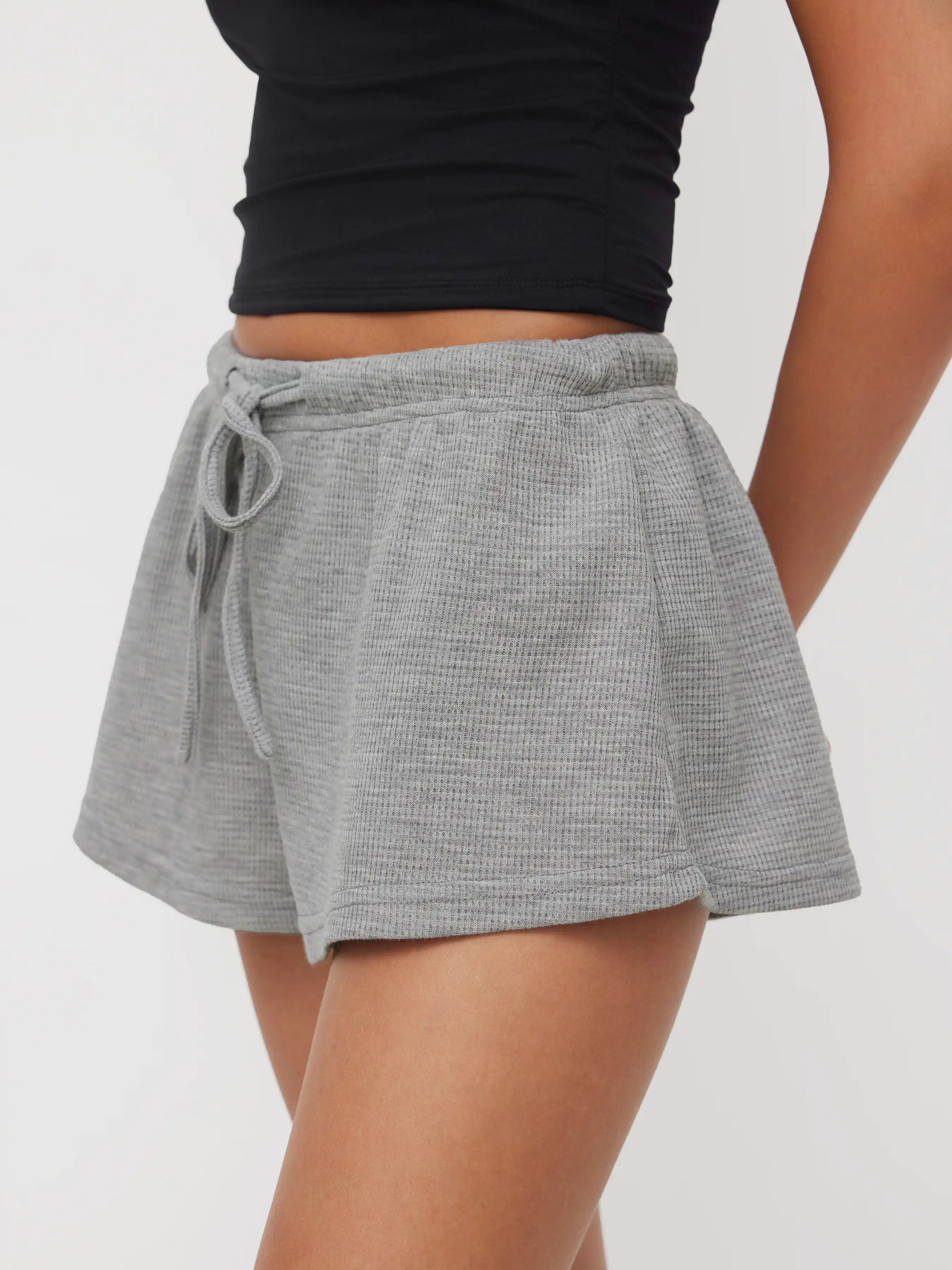 9939-cotton-blend-low-rise-elastic-waist-shorts-1.webp